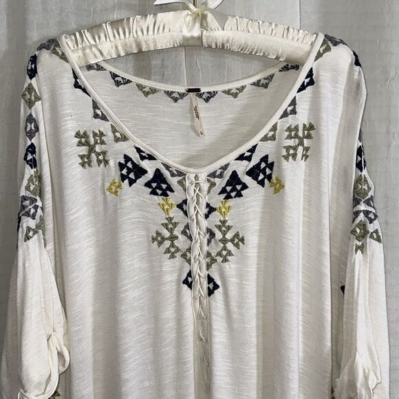 free people L Ivory Navy Peach Green Lace up Oversized Embroidered Peasant Top - Picture 5 of 14